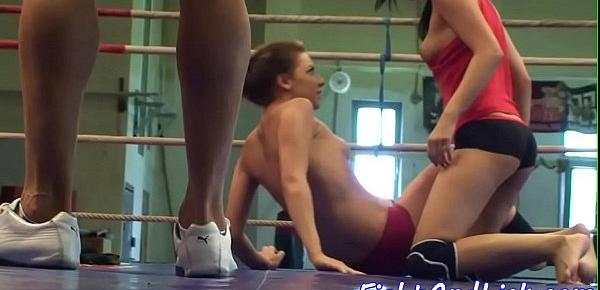  Wrestling lezzies pussytoying and licking